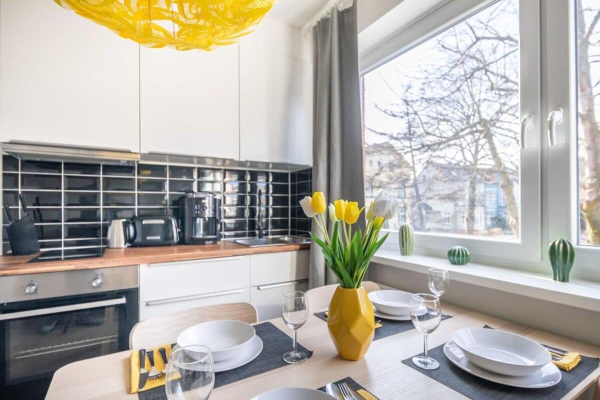 Modern Apartment For 6 Close To The Schanzenviertel - Unit 2 Hamburg Bagian luar foto